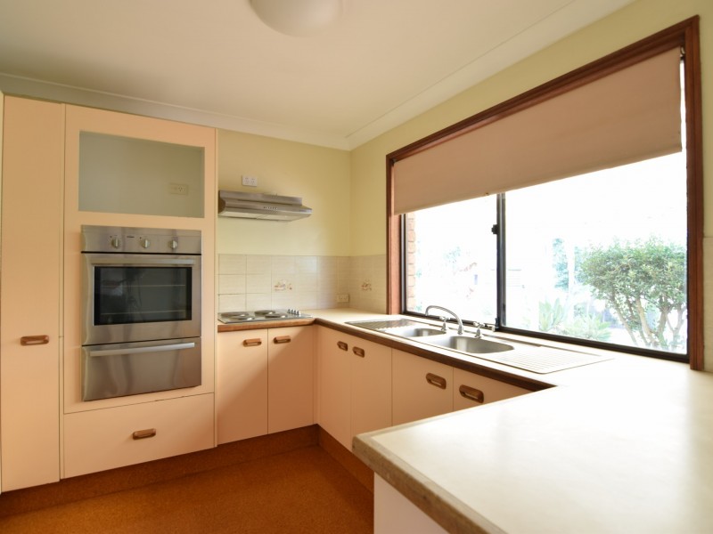 13 Ridgevale Drive, Helensvale QLD 4212