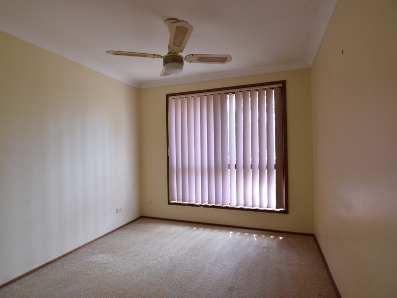 13 Ridgevale Drive, Helensvale QLD 4212