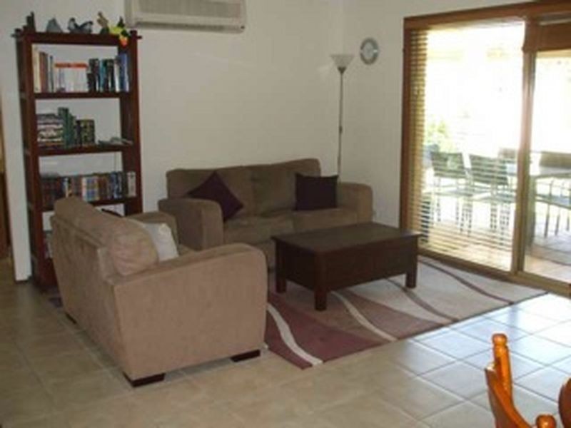 2/7 Gable Street, Oxenford QLD 4210