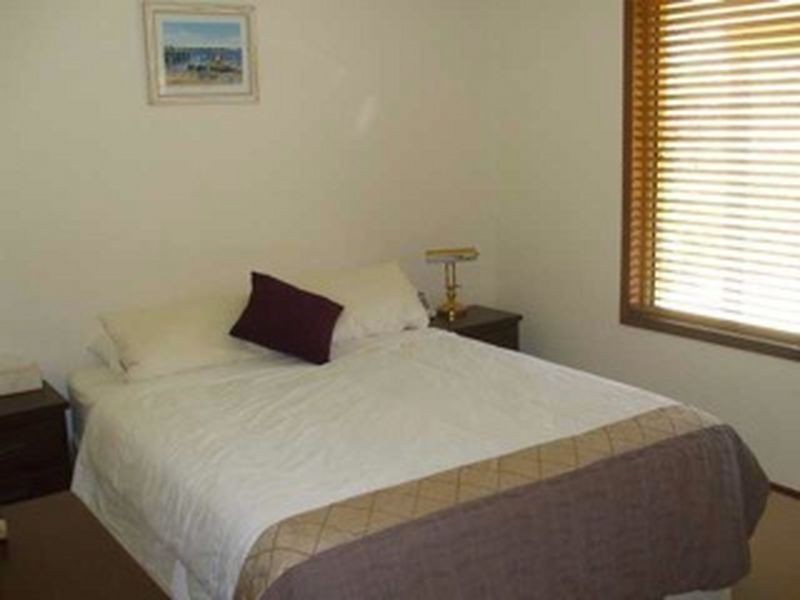 2/7 Gable Street, Oxenford QLD 4210