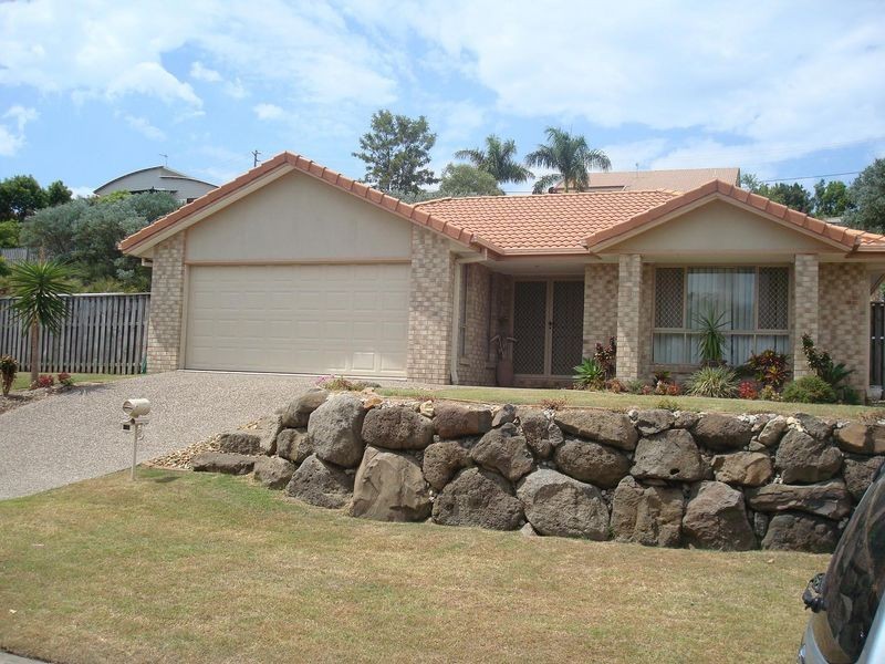 31 Feathertop Crescent, Pacific Pines QLD 4211