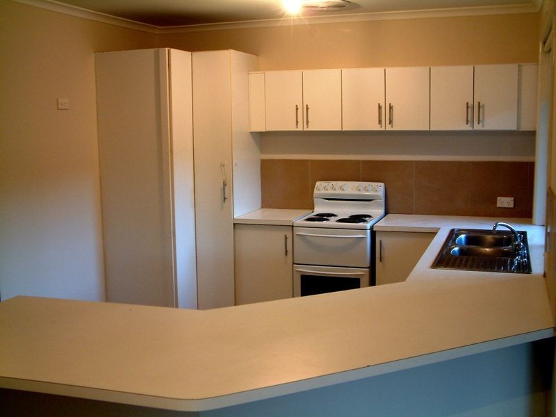 42 Studio Drive, Oxenford QLD 4210