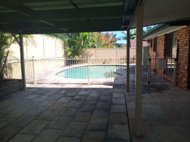 9 Peter Thompson Dr, Parkwood QLD 4214