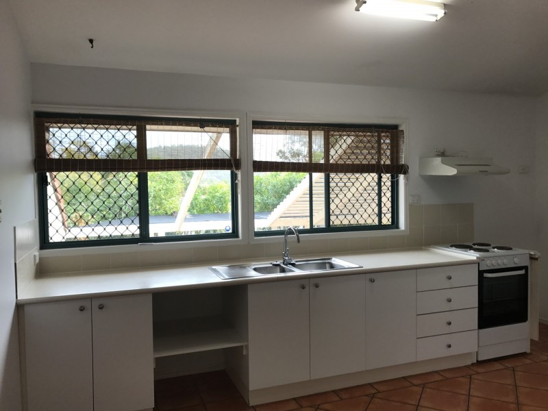 14 Mona Court, Pacific Pines QLD 4211