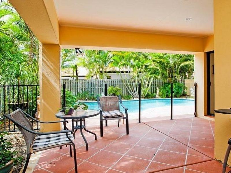 6 Joel Court, Helensvale QLD 4212