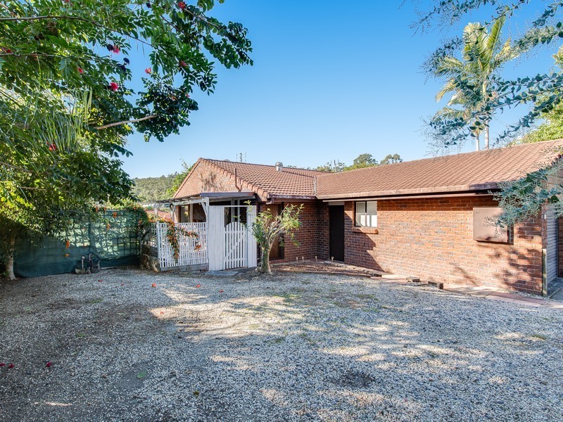 2/8 Columbia Court, Oxenford QLD 4210