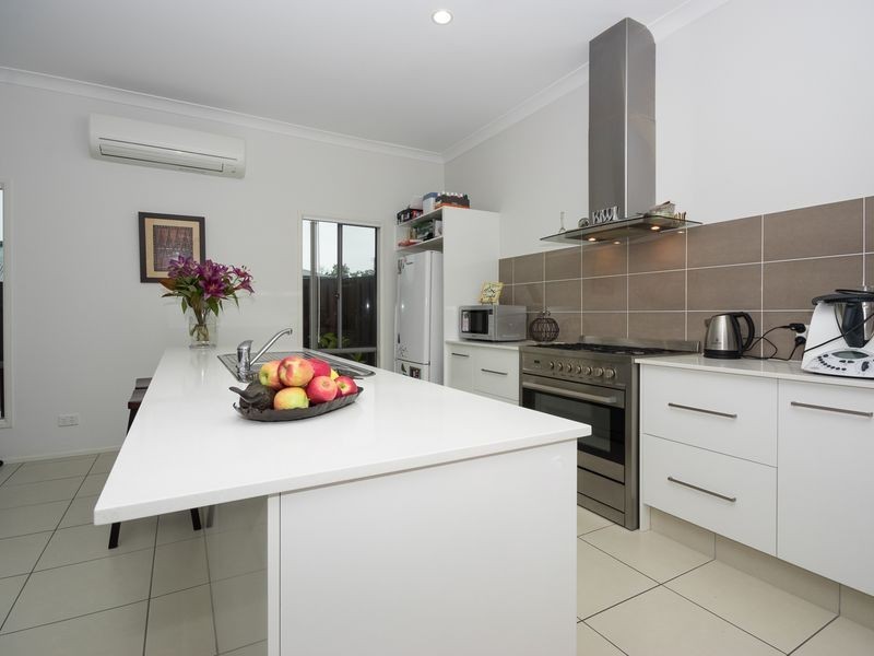 7 Wildflower Circuit, Upper Coomera QLD 4209