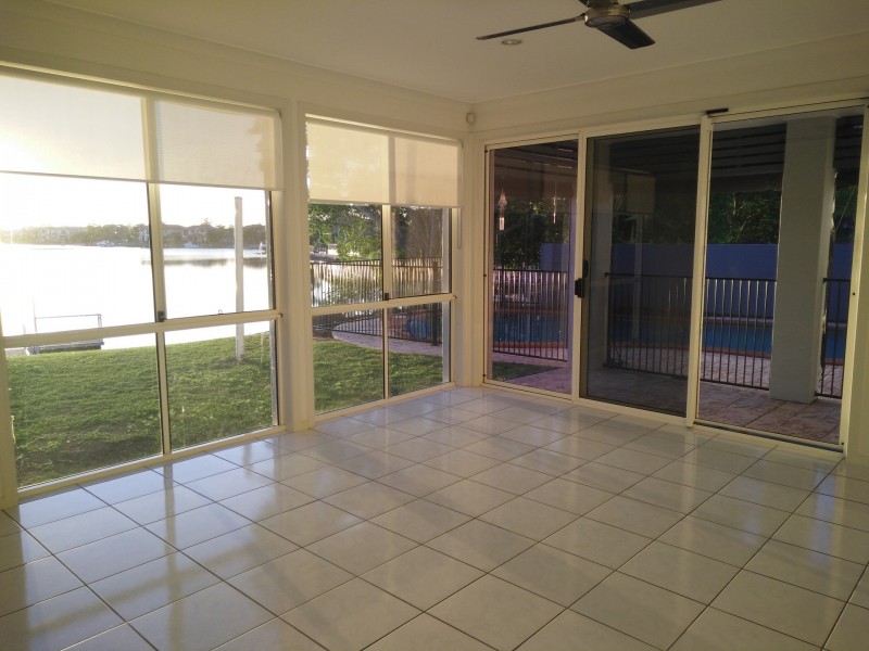 5 Oyster Cove Promenade, Helensvale QLD 4212