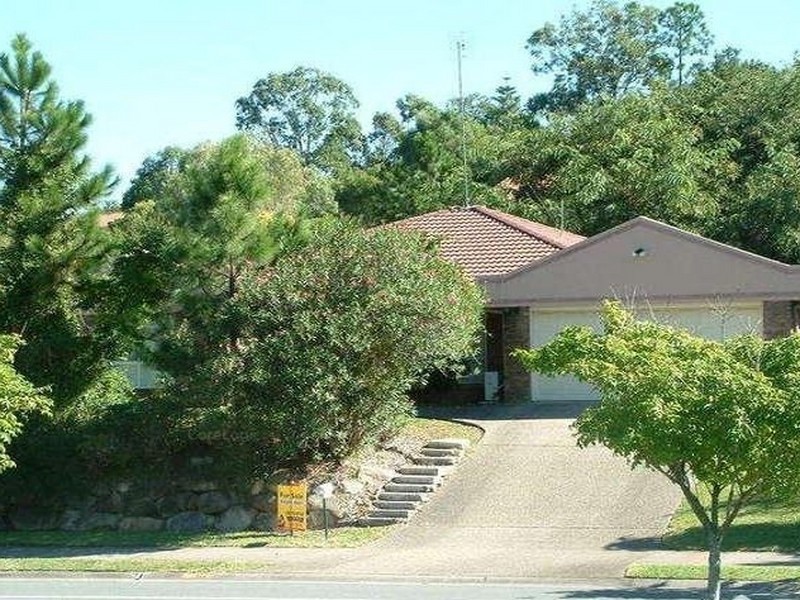 105 Pacific Pines Boulevard, Pacific Pines QLD 4211