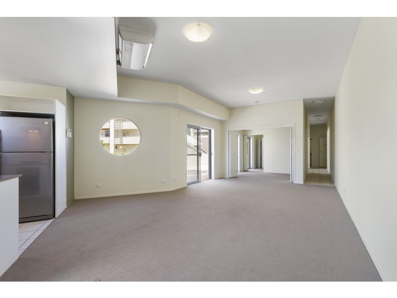 3-106/111 Lindfield Road, Helensvale QLD 4212