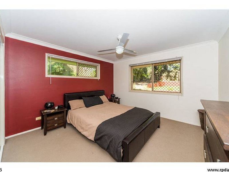 11 Mona Court, Oxenford QLD 4210