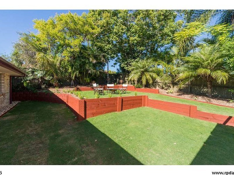 11 Mona Court, Oxenford QLD 4210