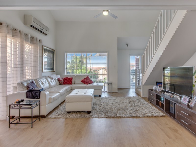 9/2 Doyalson Place, Helensvale QLD 4212