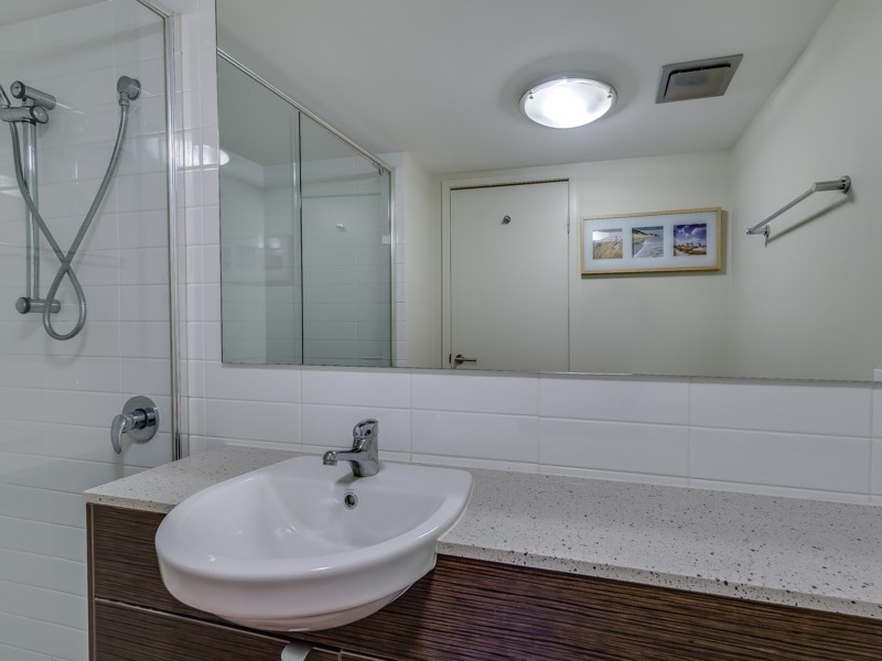 Apartment 13 Kingfisher/154 Musgrave Ave, Southport QLD 4215