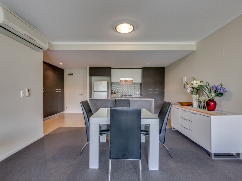 Apartment 13 Kingfisher/154 Musgrave Ave, Southport QLD 4215