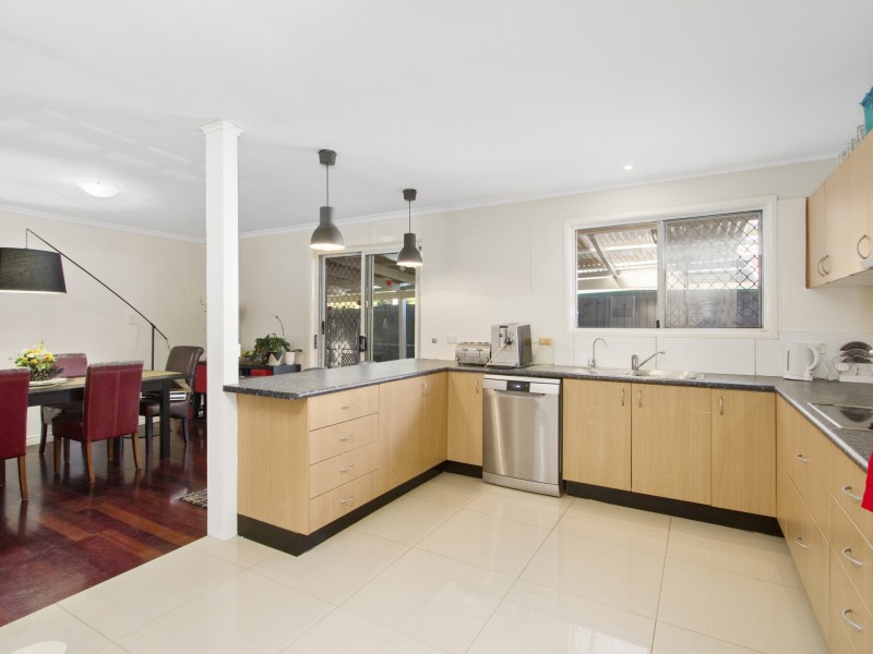 1 The Promontory, Helensvale QLD 4212