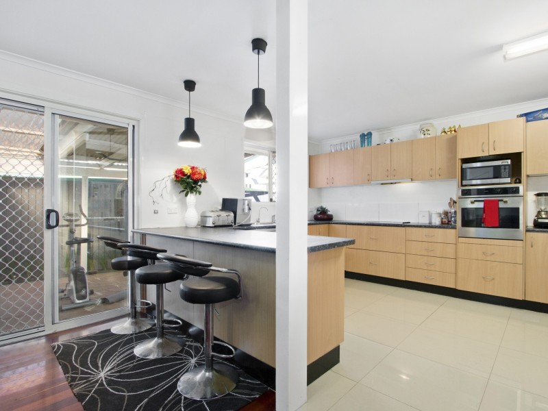 1 The Promontory, Helensvale QLD 4212