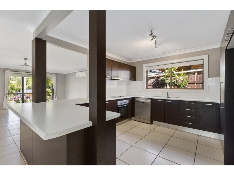 20 Ashford Road, Helensvale QLD 4212