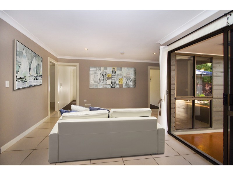 20 Ashford Road, Helensvale QLD 4212