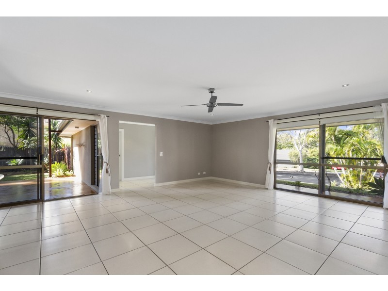 20 Ashford Road, Helensvale QLD 4212