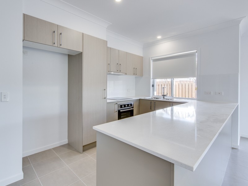 3/8 Riverstone Road, Helensvale QLD 4212