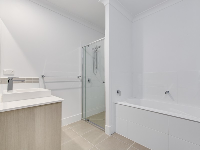 3/8 Riverstone Road, Helensvale QLD 4212
