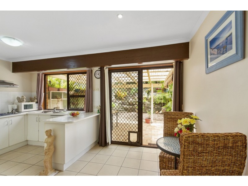 Unit 2/1 Chaplin Crescent, Oxenford QLD 4210