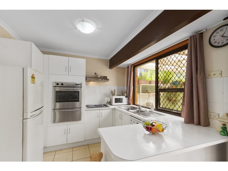 Unit 2/1 Chaplin Crescent, Oxenford QLD 4210