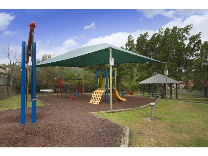 Unit 2/1 Chaplin Crescent, Oxenford QLD 4210