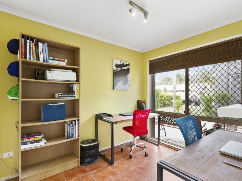 95 River Oak Drive, Helensvale QLD 4212