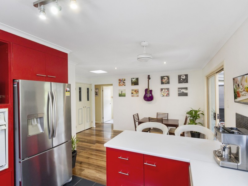 95 River Oak Drive, Helensvale QLD 4212