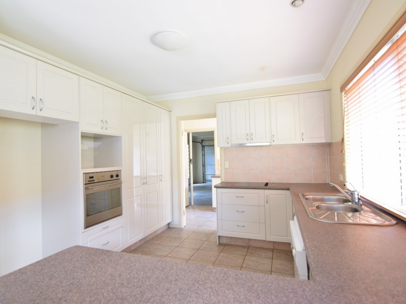 20 Oyster Cove Promenade, Helensvale QLD 4212