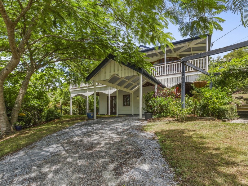 71 Barcoo Court, Clagiraba QLD 4211