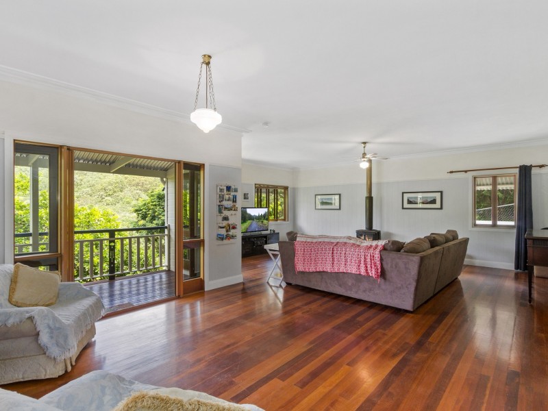 71 Barcoo Court, Clagiraba QLD 4211