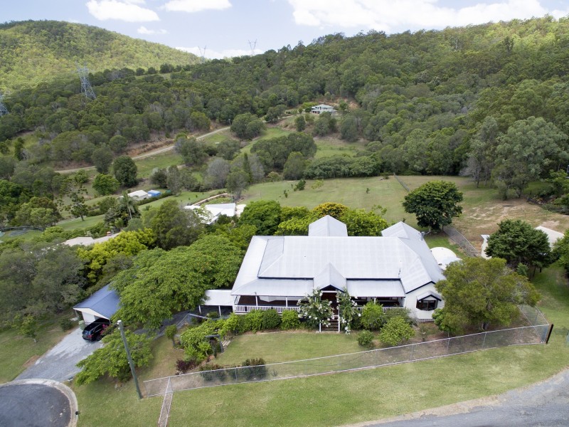 71 Barcoo Court, Clagiraba QLD 4211