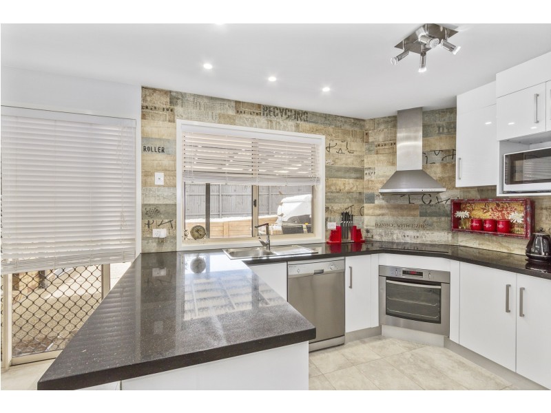 199 Mildura Drive, Helensvale QLD 4212