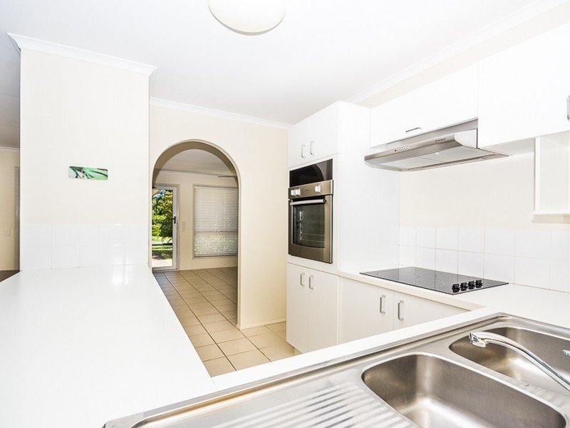 2/8 Illusion Court, Oxenford QLD 4210