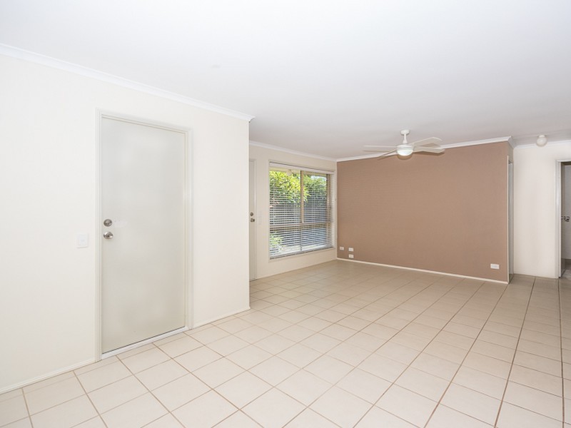 2/8 Illusion Court, Oxenford QLD 4210