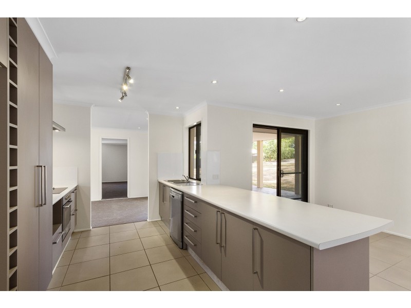 33 Warrego Way, Helensvale QLD 4212