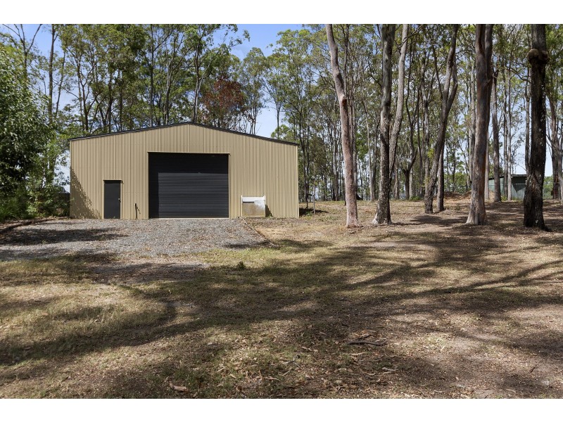 33 Warrego Way, Helensvale QLD 4212