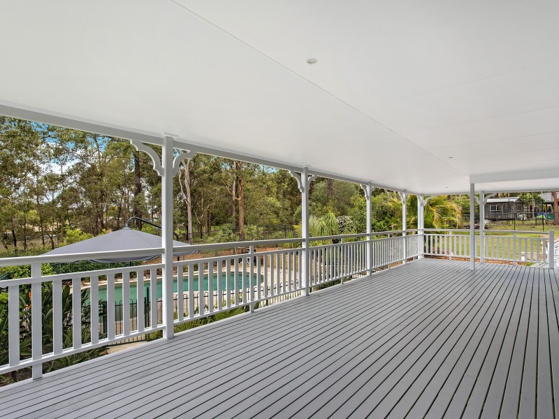 2/18 Woodlands Way, Parkwood QLD 4214