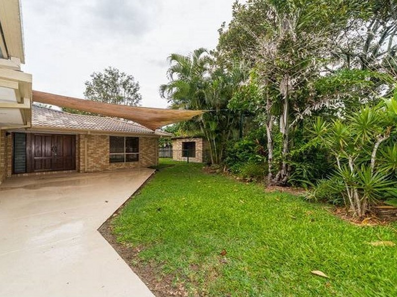 4 Lakewood Court, Helensvale QLD 4212