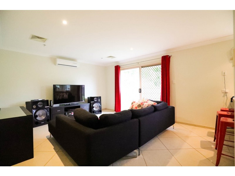 4 Lakewood Court, Helensvale QLD 4212