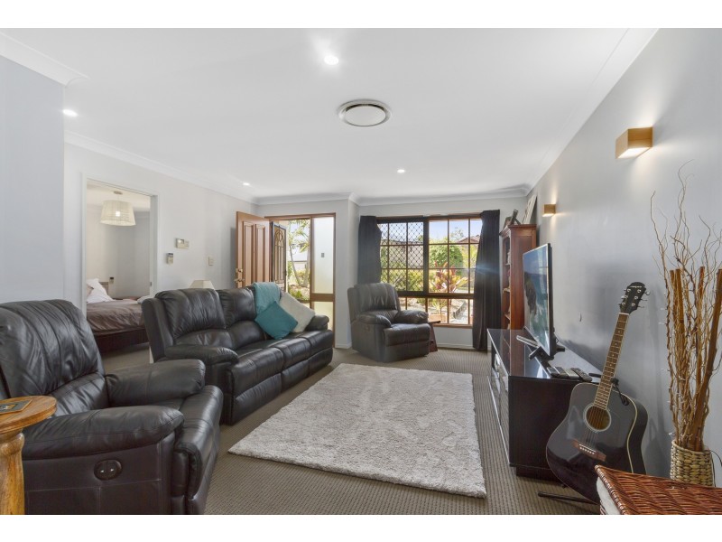21 Dalby Court, Helensvale QLD 4212