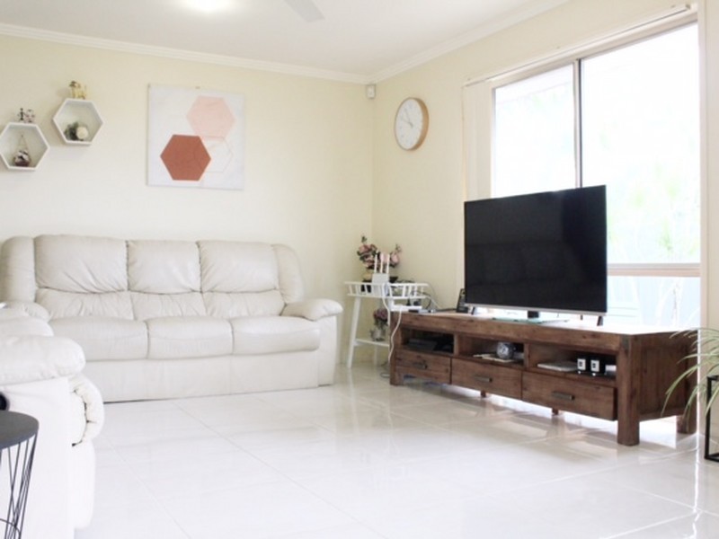 99 Lindfield Road, Helensvale QLD 4212