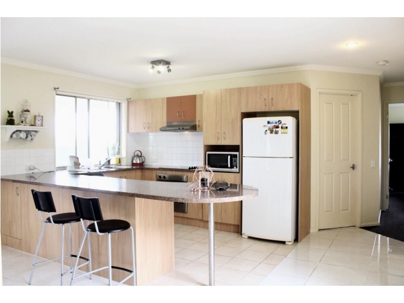 99 Lindfield Road, Helensvale QLD 4212