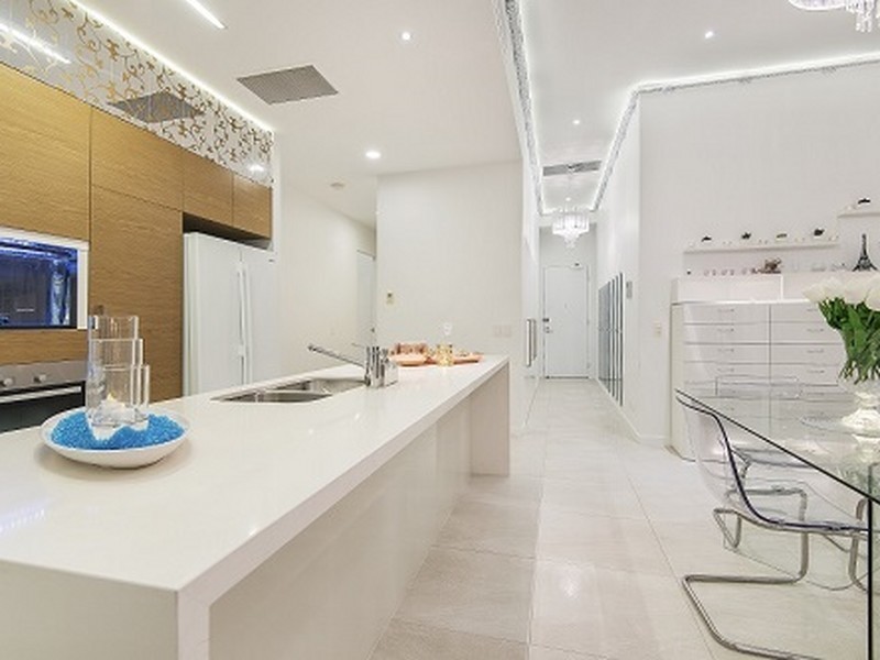 2403/1 Marina Promenade, Paradise Point QLD 4216
