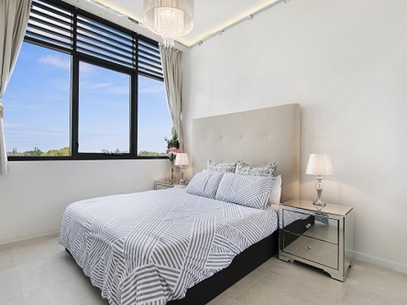 2403/1 Marina Promenade, Paradise Point QLD 4216