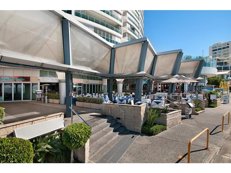 202/392 Marine Parade, Labrador QLD 4215