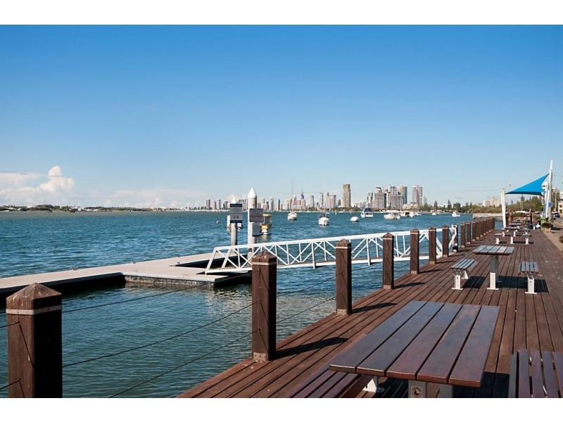 202/392 Marine Parade, Labrador QLD 4215